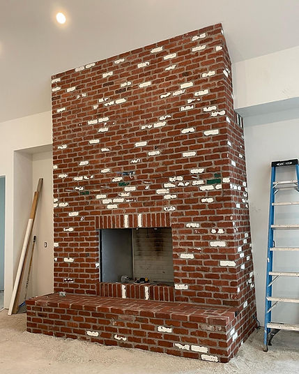 Masonry in Kemah Texas. Brick, Block, Stone and Pavers. Fireplace, outdoor kitchen, Chimney Repair. Houston Mason Contractor.
