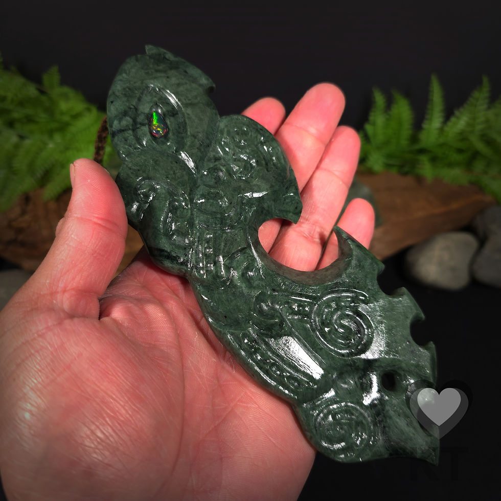 Thumbnail: Green Mapere Manaia / Black Opal Inlay - XL