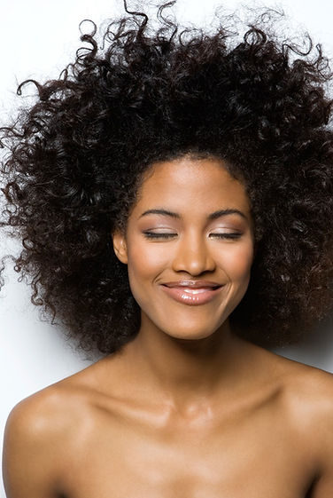 Afrohair, Keratin Haarglättung, Nagelstudio, Haarverlängerun, Extensions
