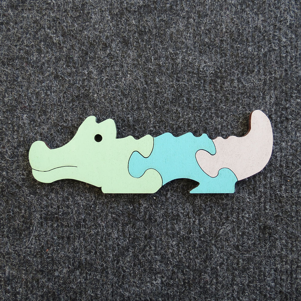 Miniatură: Puzzle din lemn stratificat crocodil – model 1, realizat manual