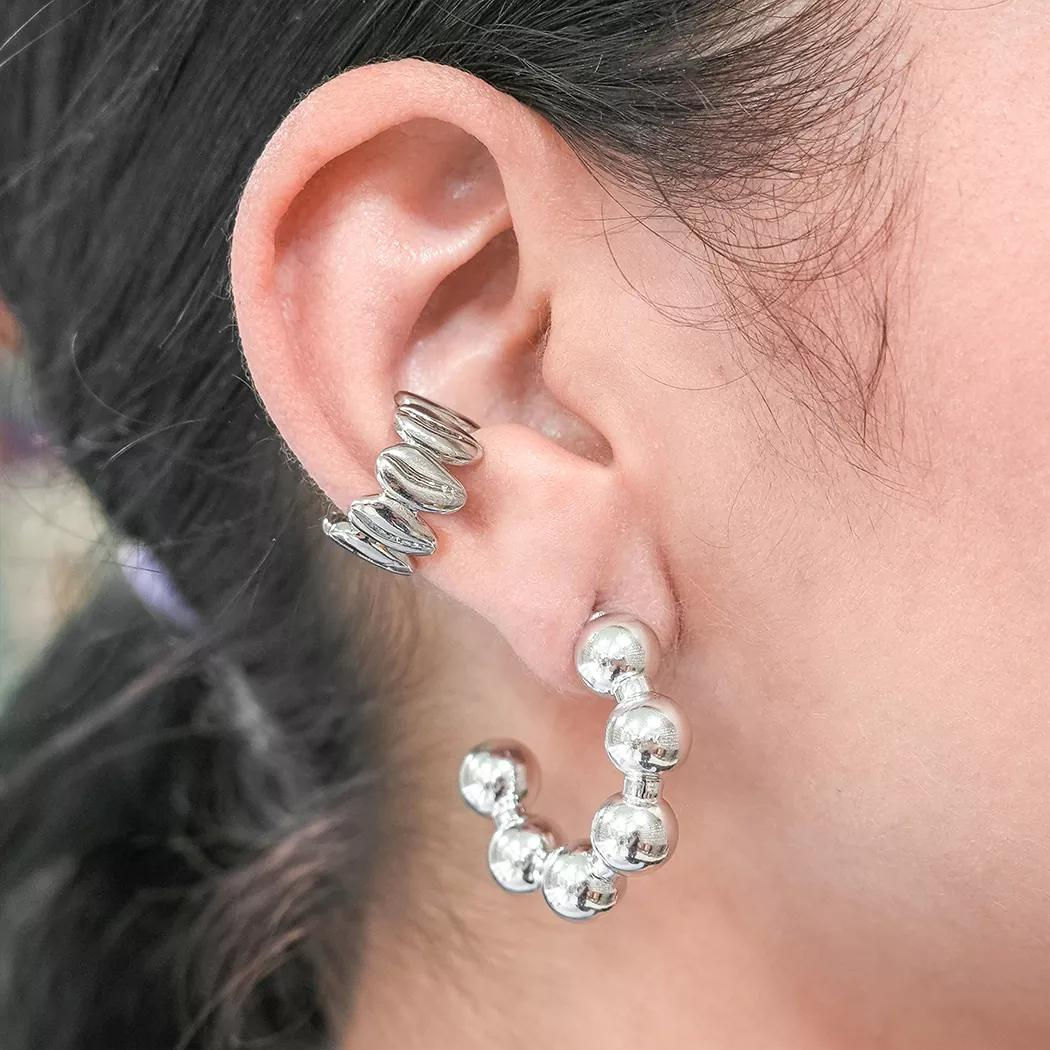 Candongas six smooth balls