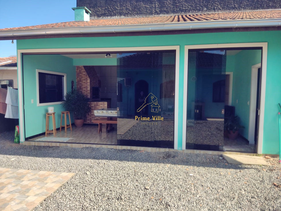 Miniatura: Casa com três quartos no bairro Aventureiro