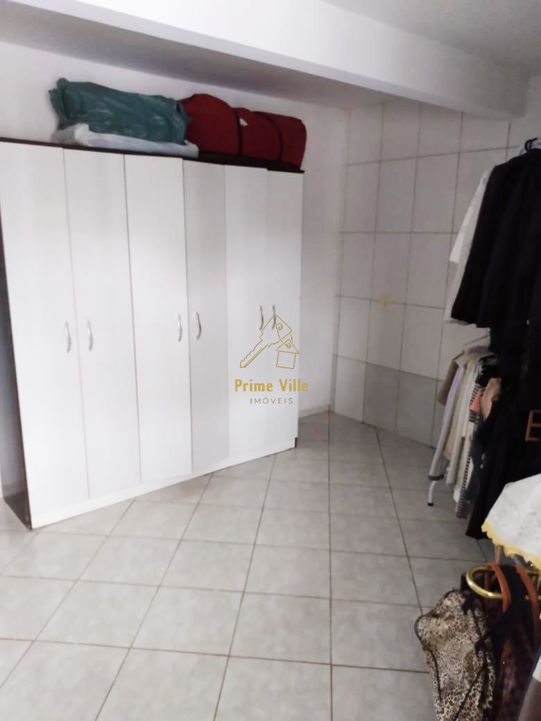 Miniatura: Casa ampla com quatro quartos no bairro Escolinha