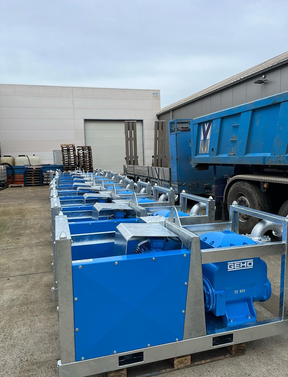 Pompinstallaties voor bronbemaling op bouwproject