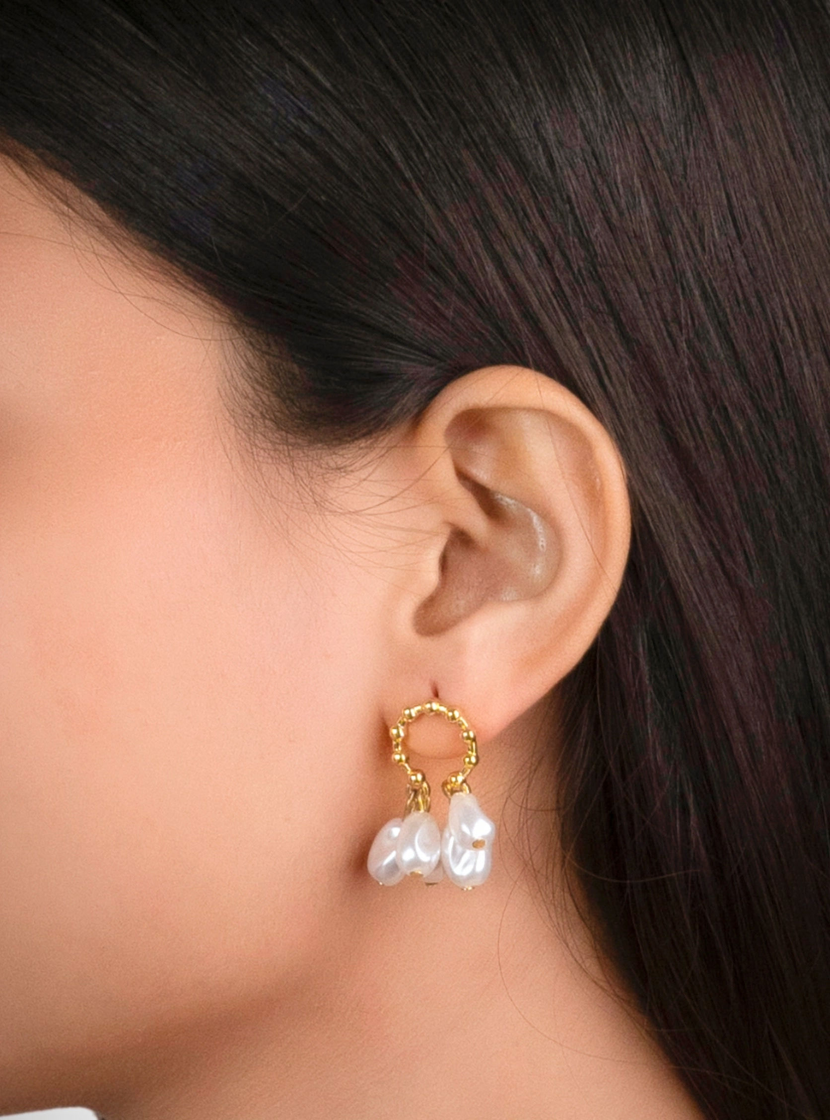 Teardrop Pearl Earings