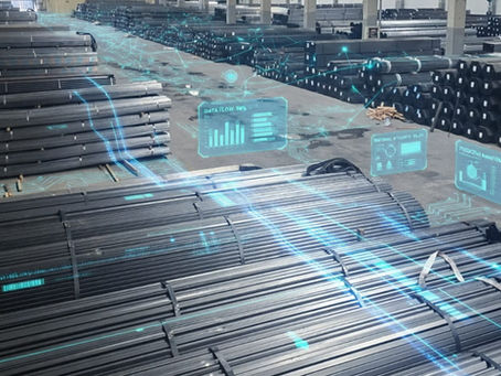 Metal fabrikasında profil borular üzerinde dijital işaretler