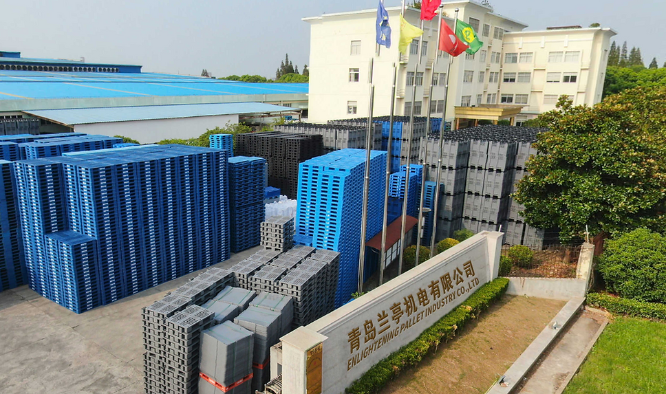 Enlightening Plast Factory