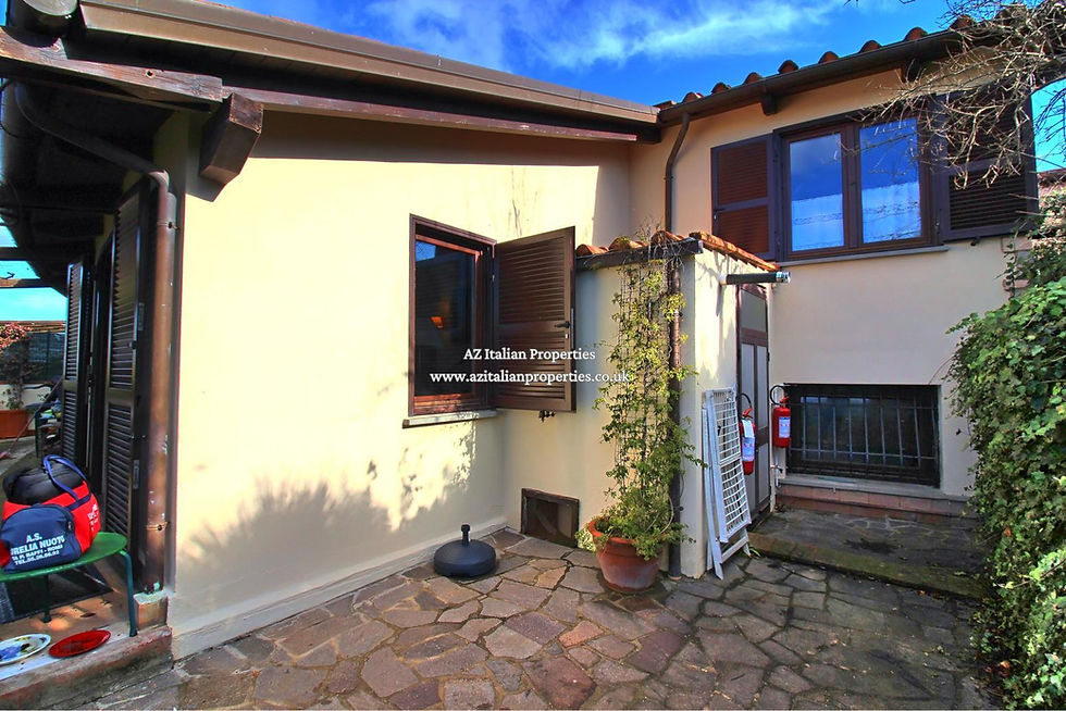 Panoramic House for Sale Scansano Tuscany (27).jpg