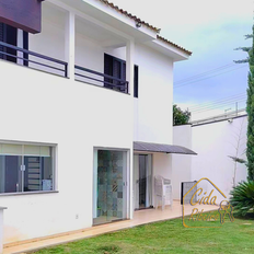 ✨ Residência de Alto Padrão na Região Mais Nobre da Cidade ✨