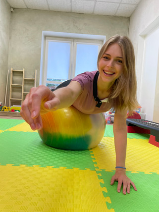 Vaiko raidos klinika - Julija - kineziterapeutė