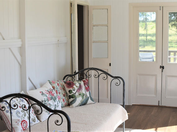 Sunroom at Sam Brown Cottage, holiday accommodation in Frazerview