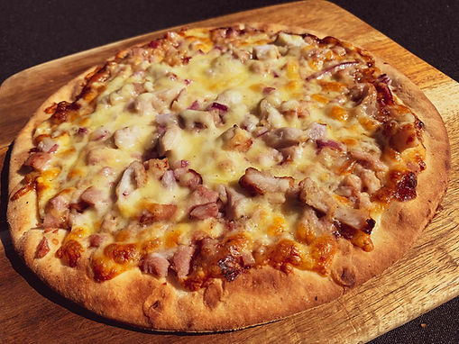 Jungle Oven wood fired pizza