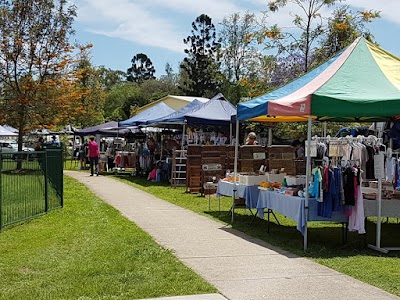 Country Christmas shopping in the Scenic Rim