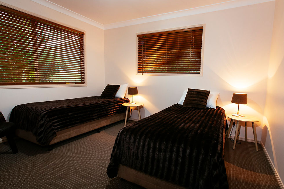 Mt Alford Lodge twin share