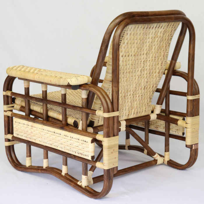 サムネイル： アームチェア