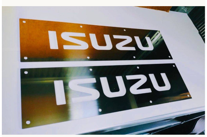サムネイル： ISUZU タイプ 泥除け 120ミリＸ430ミリ
