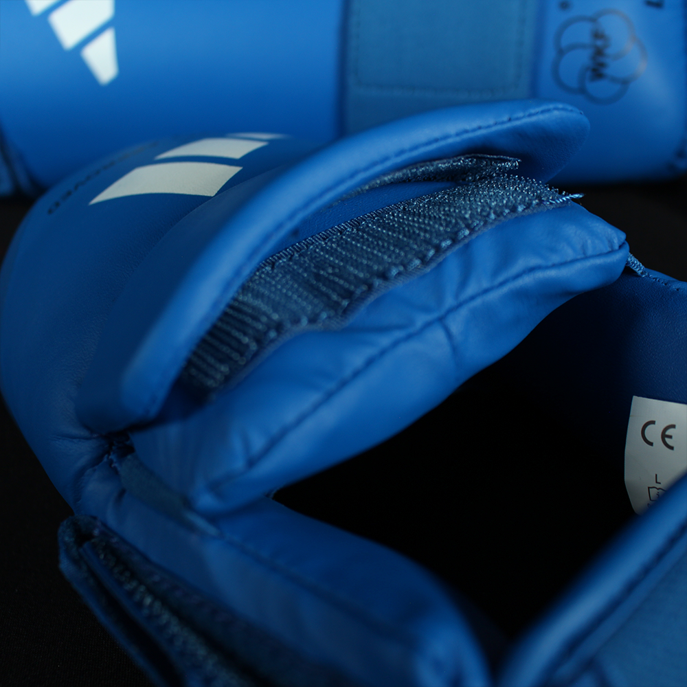 Canilleras Adidas WKF