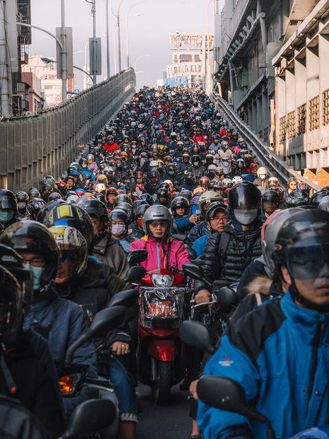 Taiwan, scooter driver,
Taipeh in Taiwan, Taipei, Taiwan, through luca's lens, street photographer, urban art