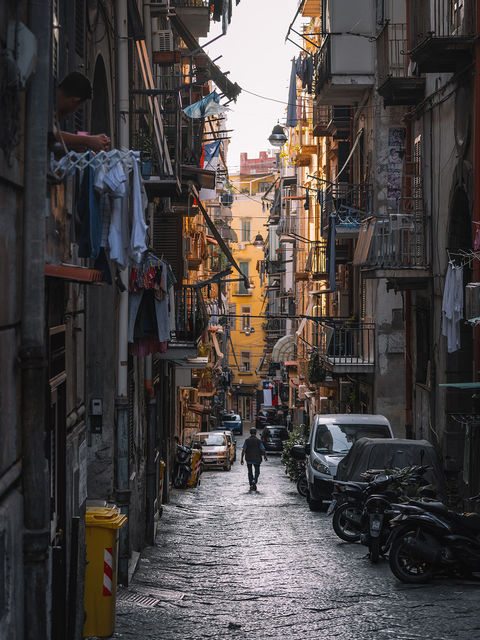 Italia, Italy street life, napoli, Italia, napoli, brind man, Luca Talarico, Through Luca's Lens , street art, urban photography, photo art, wallpaper, home decor
