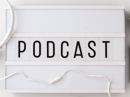 What Are Podcasts? A Beginner’s Guide for Learners & Creatives