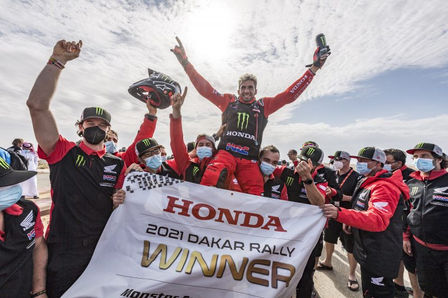 Honda one-two in the 2021 Dakar Rally: Kevin Benavides, champion, and Ricky Brabec, second.