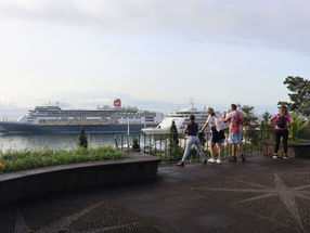 Dois navios no porto do Funchal com 2179 em trânsito
