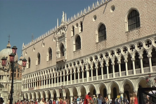 veneciya-ekskursii-dvorec-dozhej