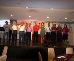 2011-parents_day_lunch_celebrations_6_20131102_1207918702.jpeg