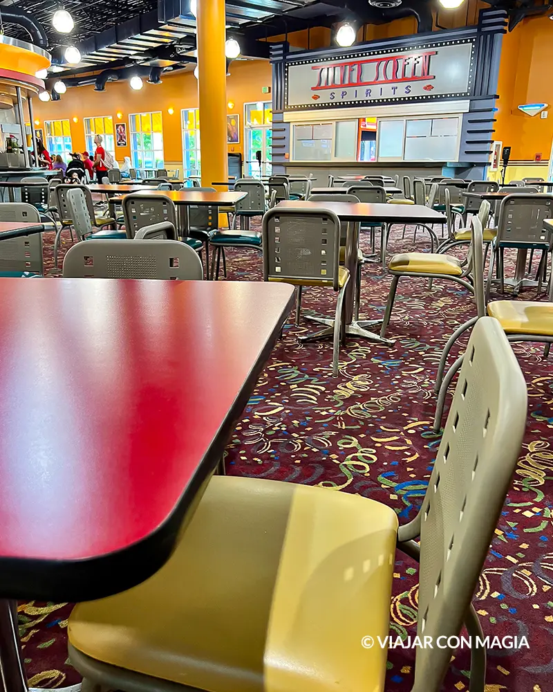 Food Court - Asientos - Disney's All-Star Movies