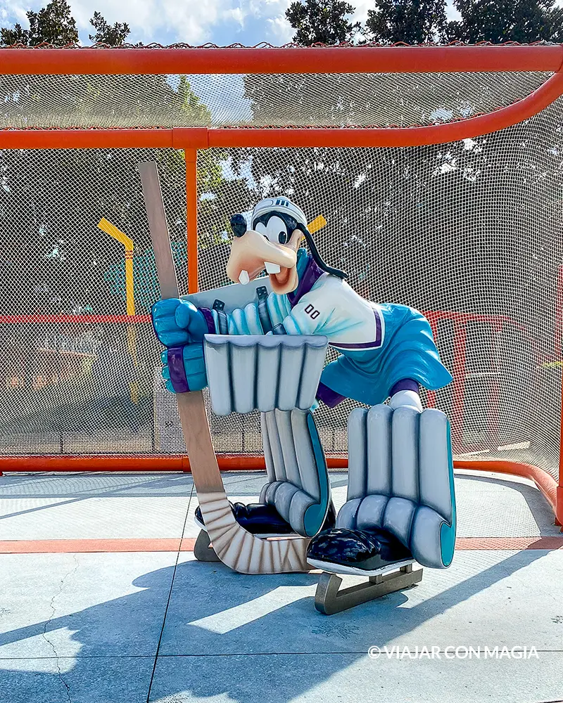 Goofy - Piscina Mighty Ducks - Disney's All-Star Movies