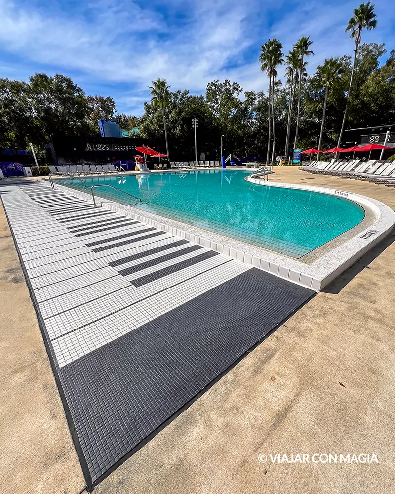 Piscina Piano - Disney's All-Star Music