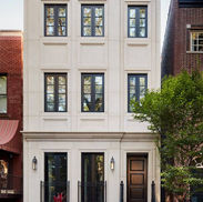 classical facade townhouse Phnom Penh luxury exterior renovation columns design