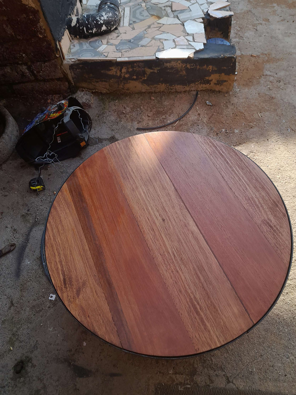 Thumbnail: Saligna coffee table