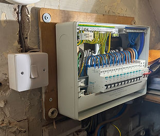 Consumer unit wiring and protective devices