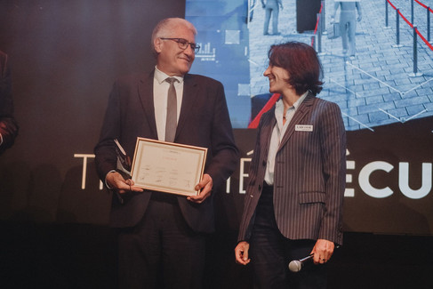 Remise trophée à LABCOOR