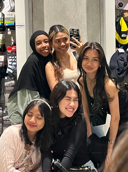 Introducing the Spice Girls