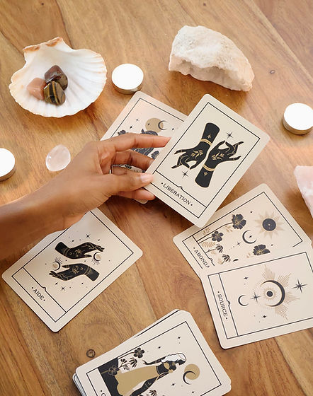 Tirage de tarot intuitif utilisé pour les consultations de voyance en visio et par téléphone.
