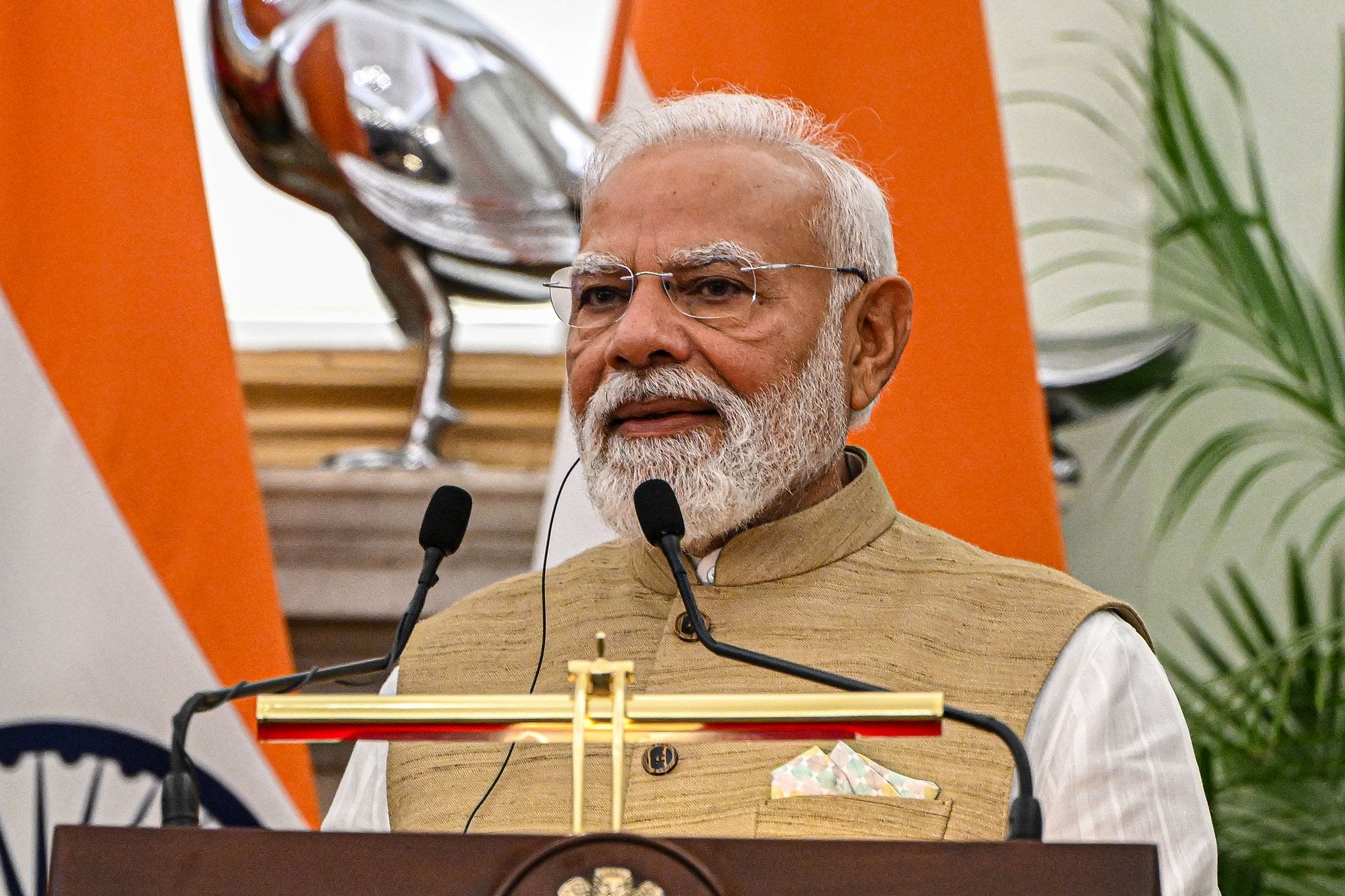 Writer: Modi 