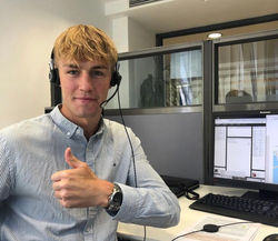 Teamlederen er altid klar til at hjælpe