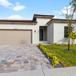 16343 Sw 61st Lane. Miami, Fl 33193