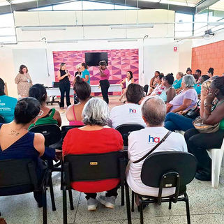 Casa da Mulher promoveu oficina sobre a trajetória de direitos humanos para mulheres