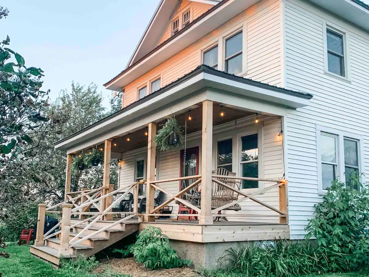 little square farm house 22.webp