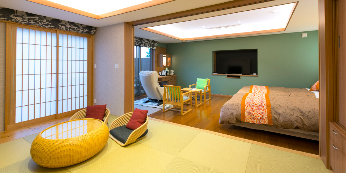 Approximately 45-square-metre twin-bed Detached Room A and spacious living area at Yufuin Hanayoshi