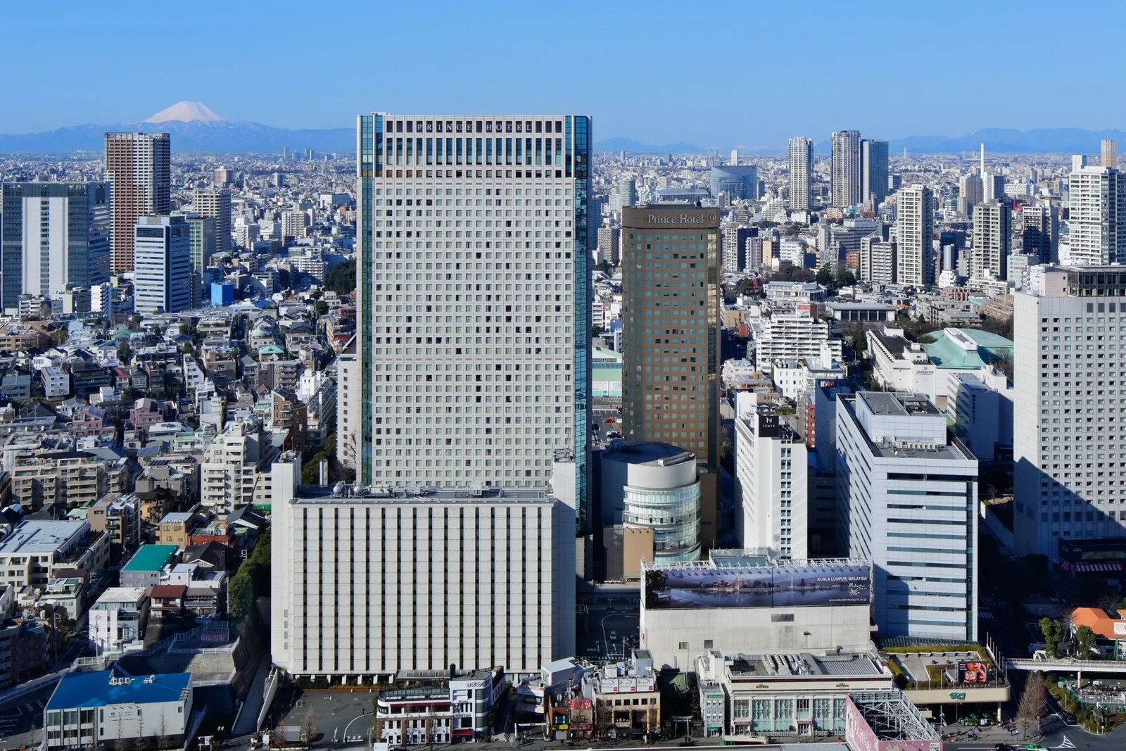 Exterior of Shinagawa Prince Hotel opposite Shinagawa Station