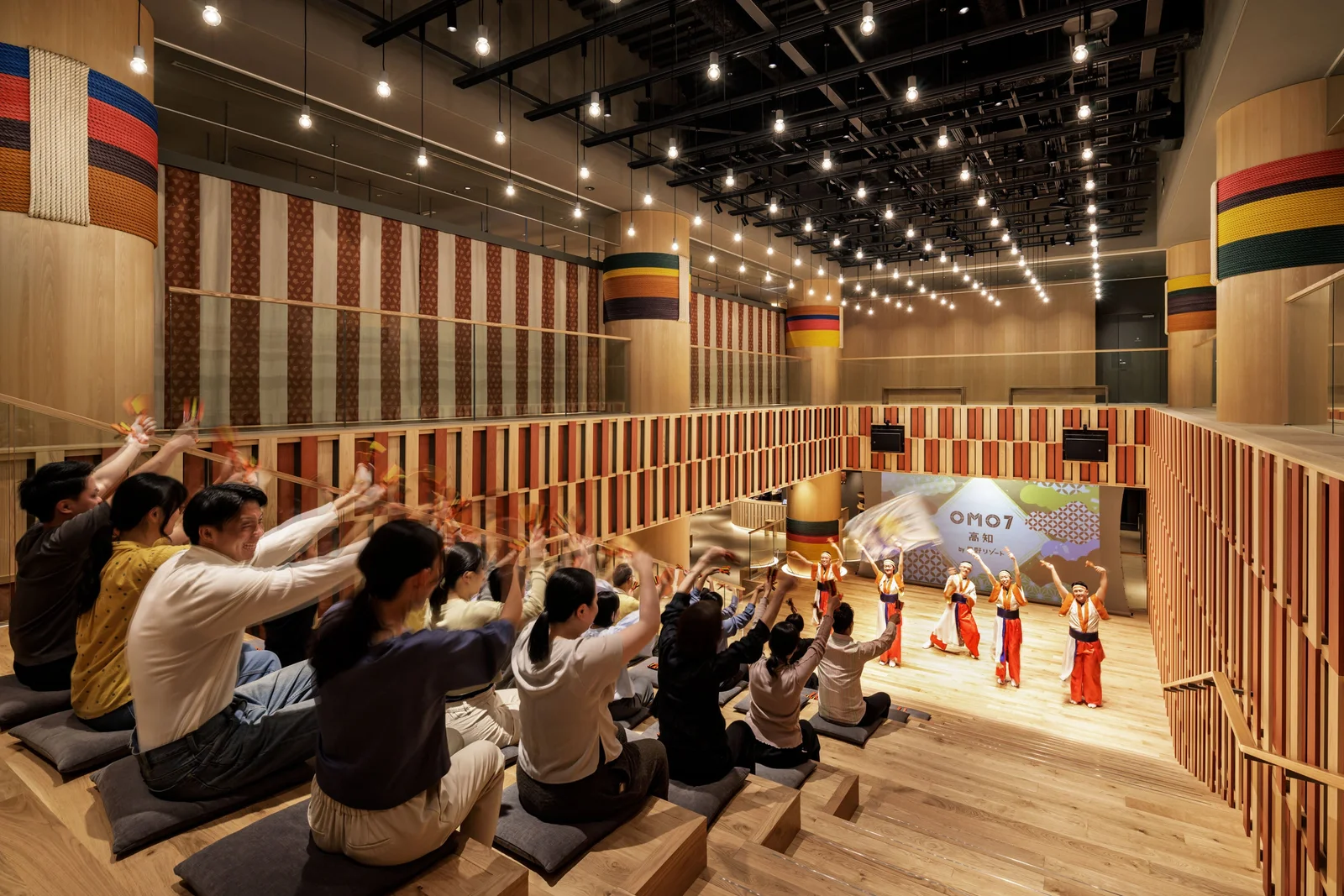 OMO7 Kochi by Hoshino Resorts 酒店外觀及夜來祭設計