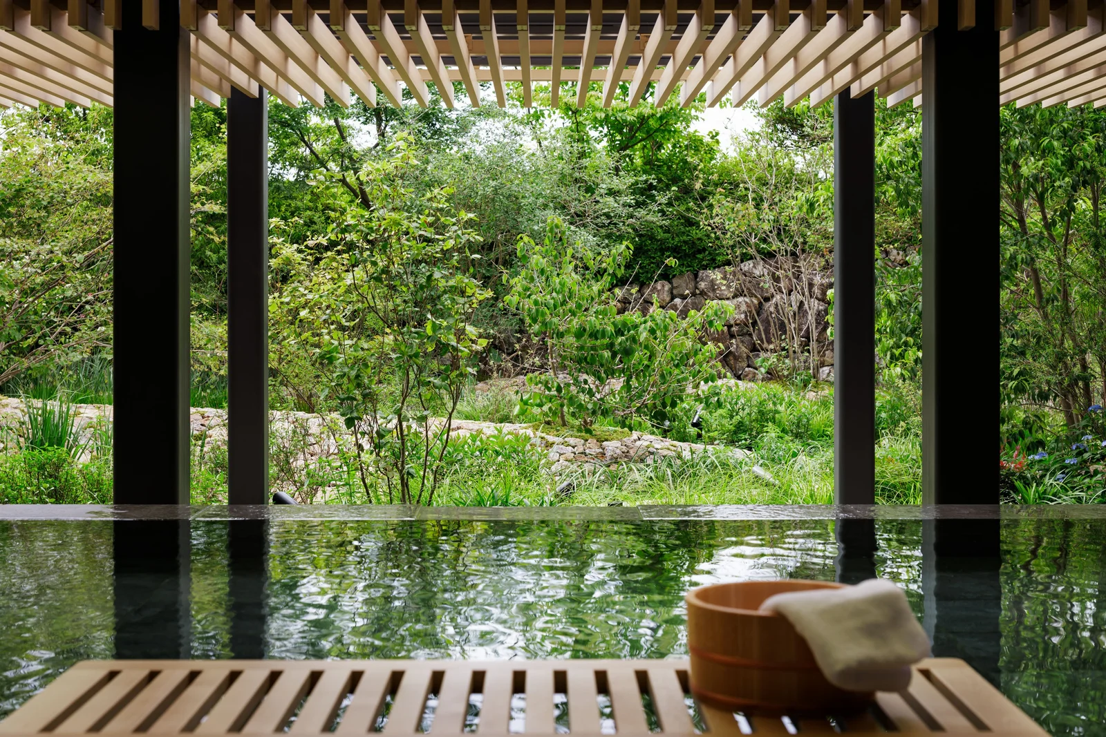OMO7 Kochi Tosano-yu 露天浴場