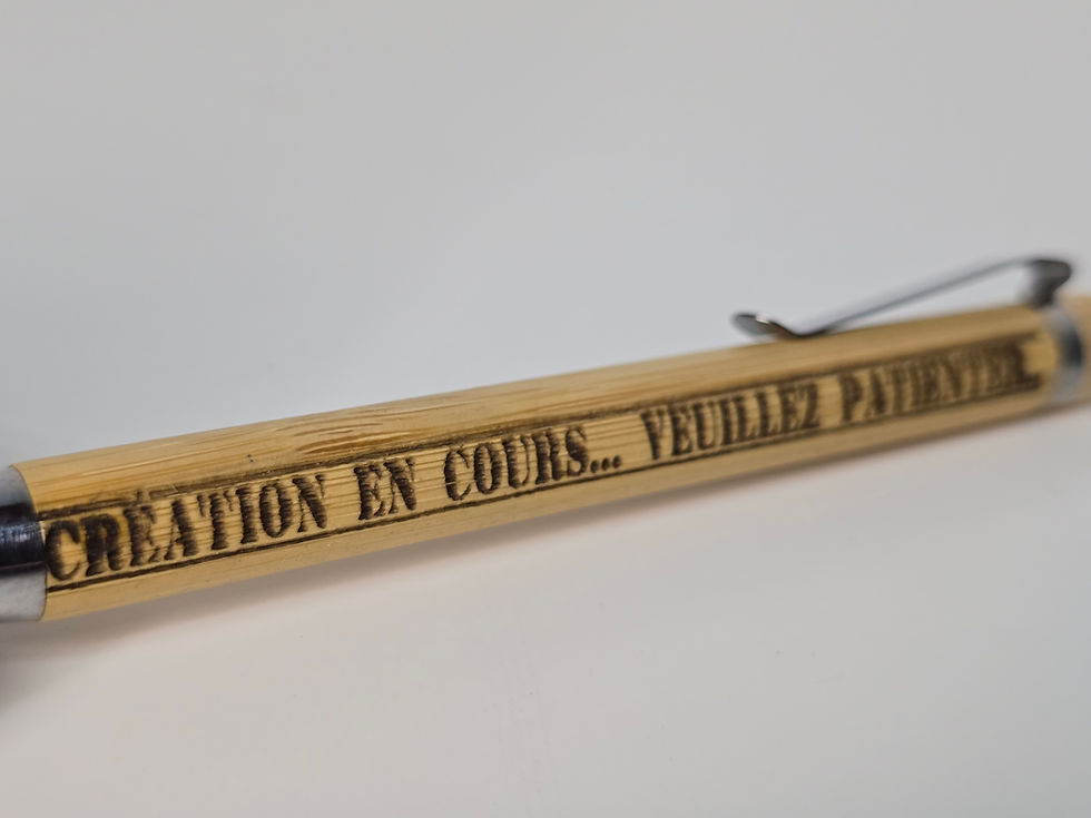 Miniature : Stylo 'Création en cours, veuillez patienter'