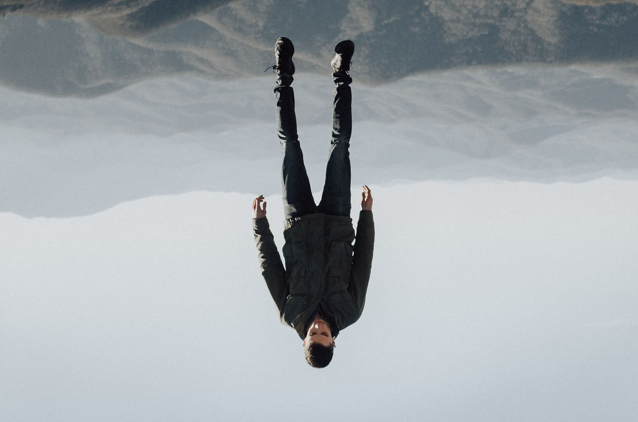 joanna-nix-walkup-AteF4SIV_Uo-unsplash.j