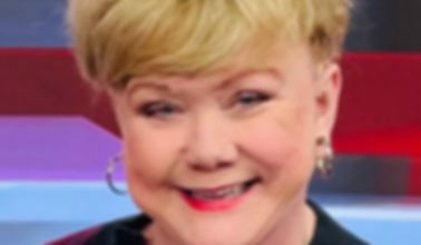 Patty head shot 2023 cropped.jpg