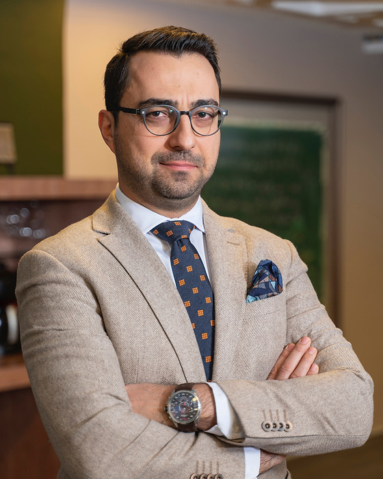 Dr. Emre Dogru